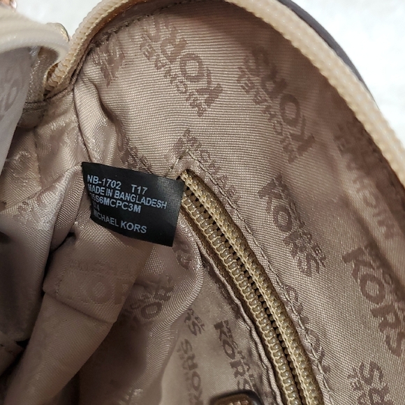 Michael Kors Shimmering Gold Cindy Large Saffiano Leather Crossbody Bag - Picture 10 of 10